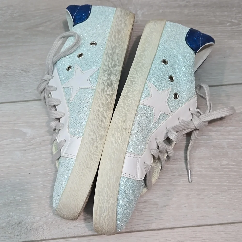 MIIM Women's Glitter Sneakers with Blue Accents Stars Sneakers Shoes Sz 9